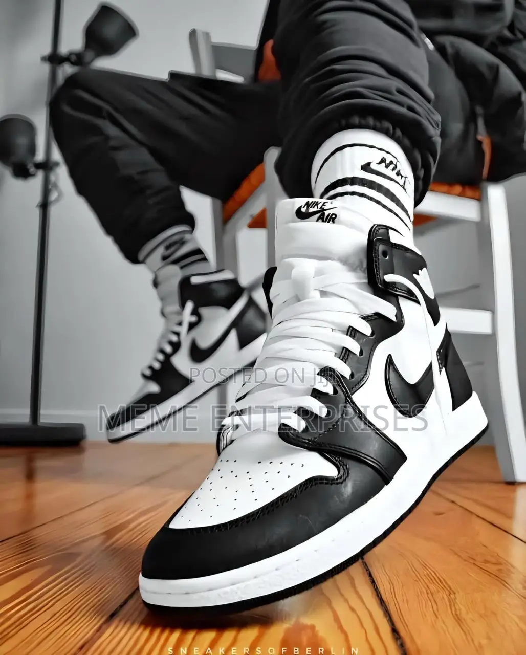 W/B Jordan 1.