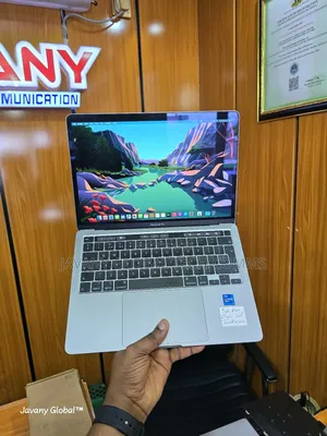 Laptop Apple MacBook Pro 2020 16GB Intel Core i7 SSD 500GB