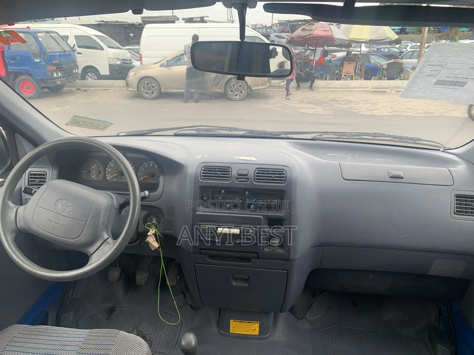 Toyota HiAce 2005 Blue