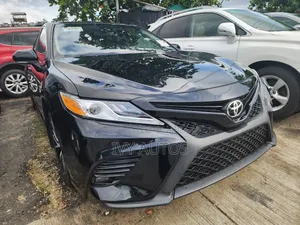 Toyota Camry SE (2.5L 4cyl 8A) 2019 Black