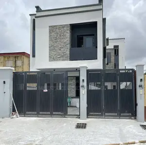 4bdrm Duplex in Surulere Lagos for sale