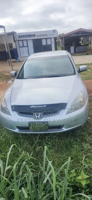 Honda Accord 2003 Silver