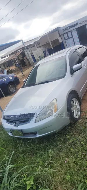 Honda Accord 2003 Silver