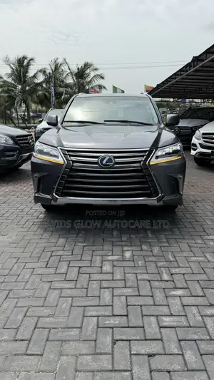 Lexus LX 570 AWD 2016 Gray