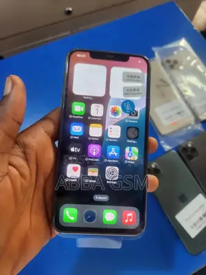 New Apple iPhone 11 Pro Max 256 GB Gold
