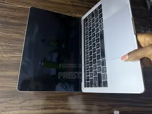 Laptop Apple MacBook Pro 2017 8GB Intel Core I5 SSD 256GB