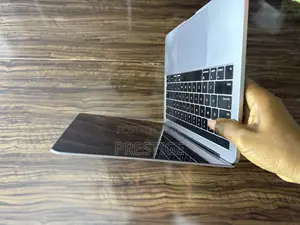 Laptop Apple MacBook Pro 2017 8GB Intel Core I5 SSD 256GB