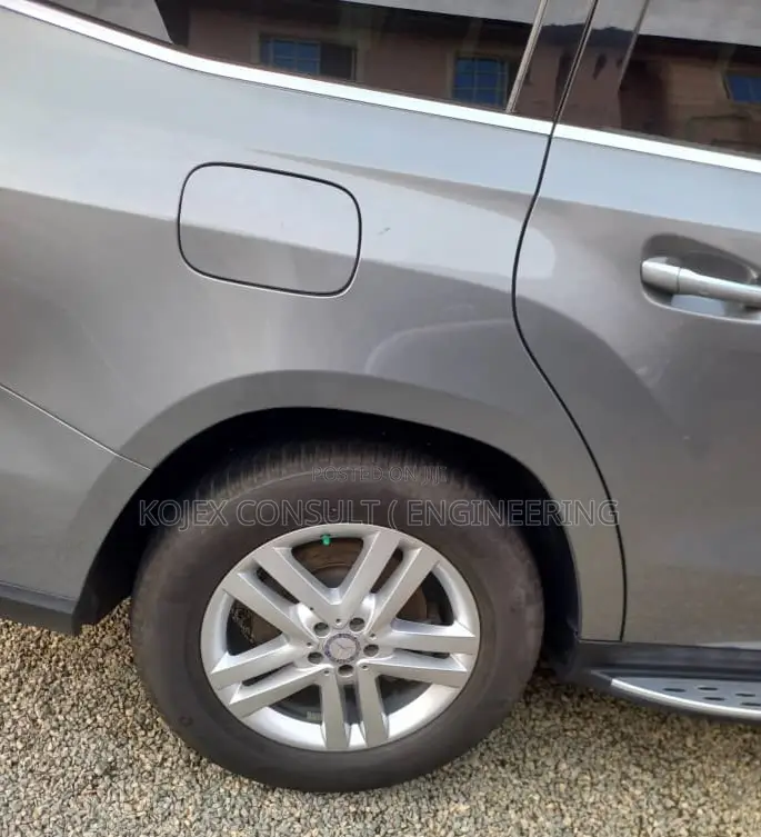 Mercedes-Benz GL-Class 2014 Silver