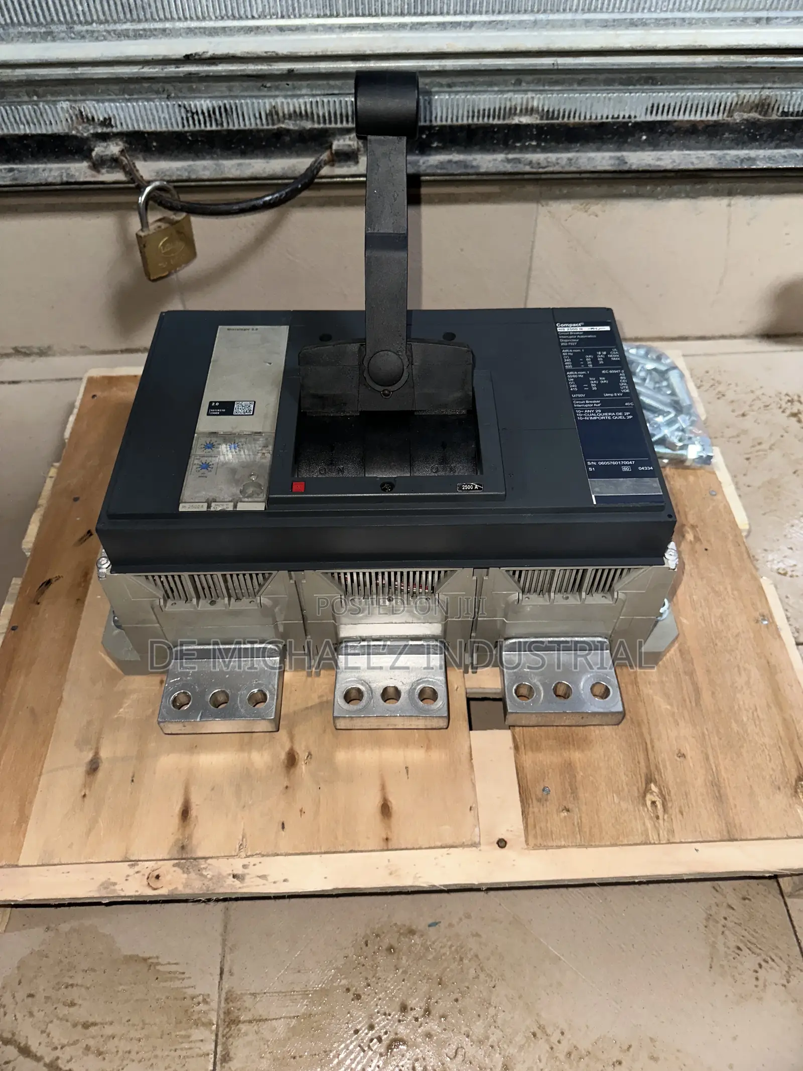 2500a Schneider Breaker 3pole