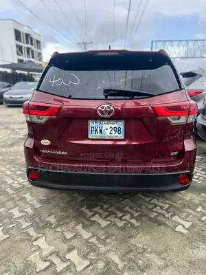 Toyota Highlander 2018 Red
