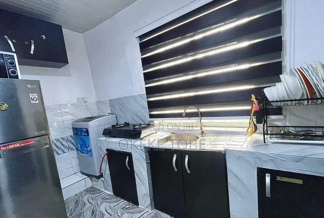 5 Bedroom Shortlet Apartment Ikeja