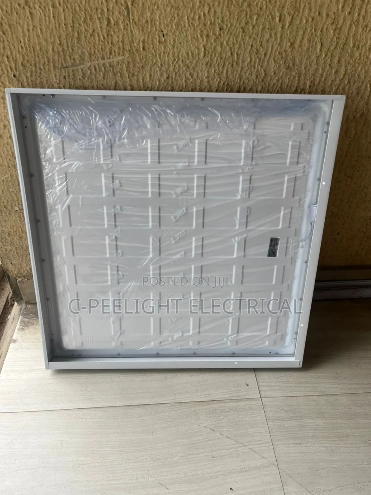 Akt Surface Modular Fitting