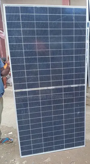 Canadian 650watts Half Cut Panel