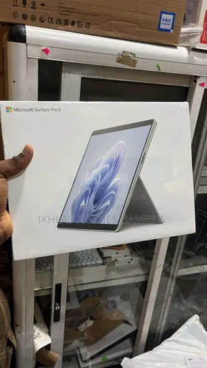 New Laptop Microsoft Surface Pro 9 8GB Intel Core I5 SSD 128GB