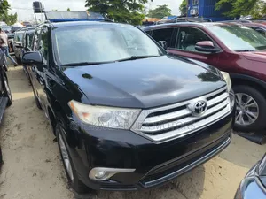 Toyota Highlander Limited 3.5L 2WD 2013 Black