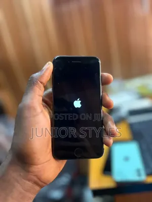 Apple iPhone 8 64 GB Black