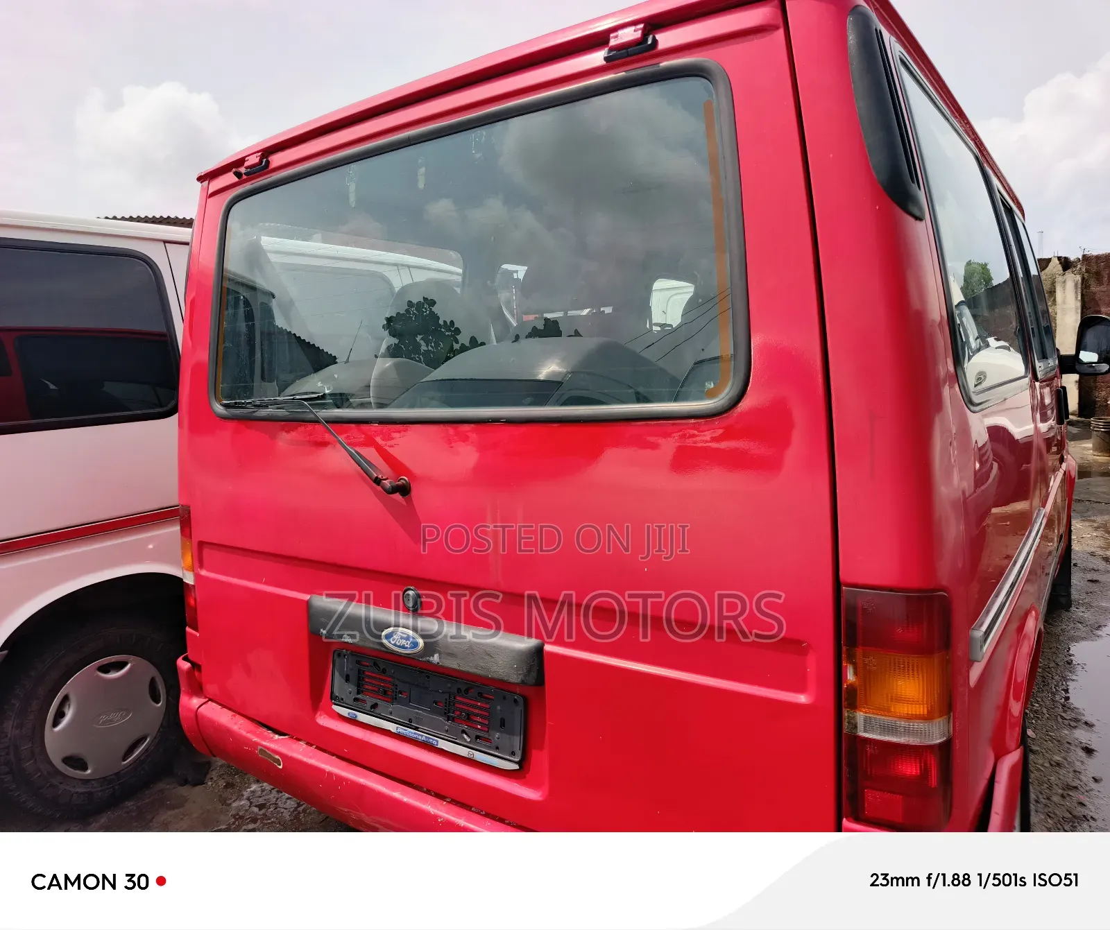 Ford Transit 2004 Red
