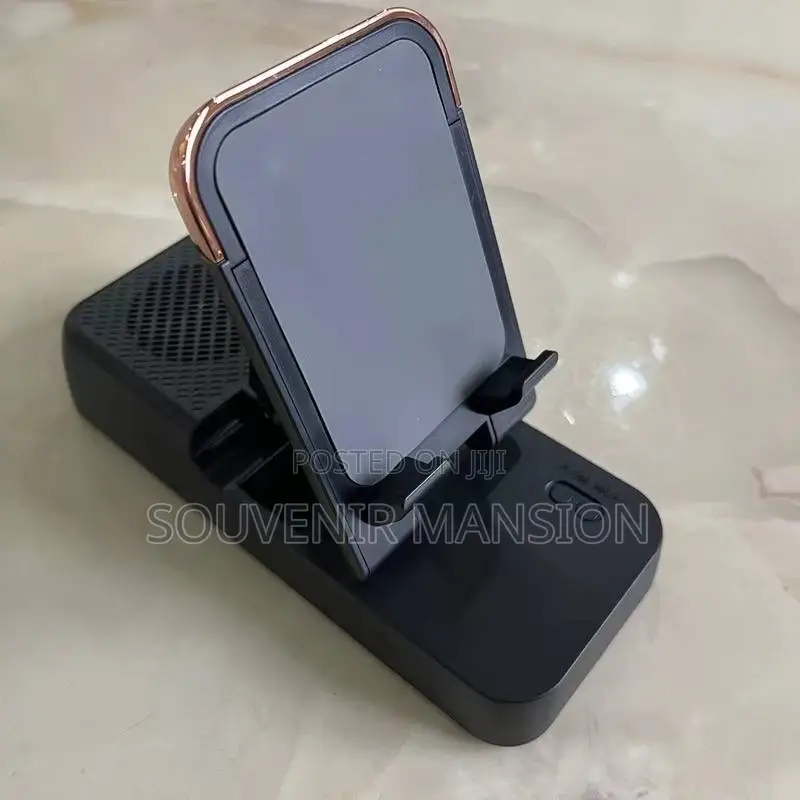 Bracket Phone Holder With Speaker