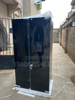 Commercial Capacity 529l Side by Side Refrigerator