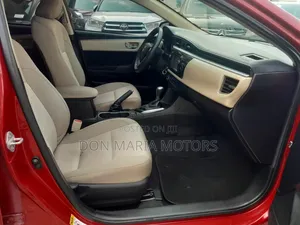 Toyota Corolla LE Plus 4dr Sedan (1.8L 4cyl CVT) 2015 Red