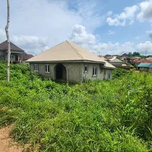 3bdrm Bungalow in Ologuneru for sale