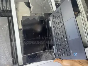 Laptop General Dynamics 16GB Intel Core I5 SSD 256GB