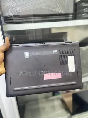 Laptop Dell Latitude 7320 16GB Intel Core I7 SSD 256GB