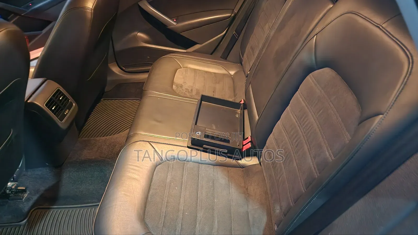 Volkswagen Passat 2013 Silver
