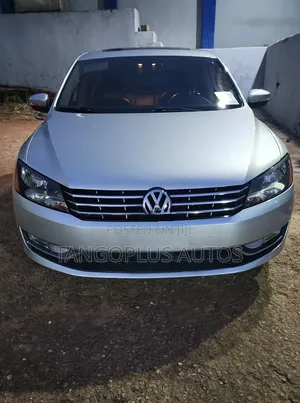 Volkswagen Passat 2013 Silver