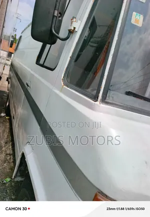 Mercedes-Benz T2 2000 White