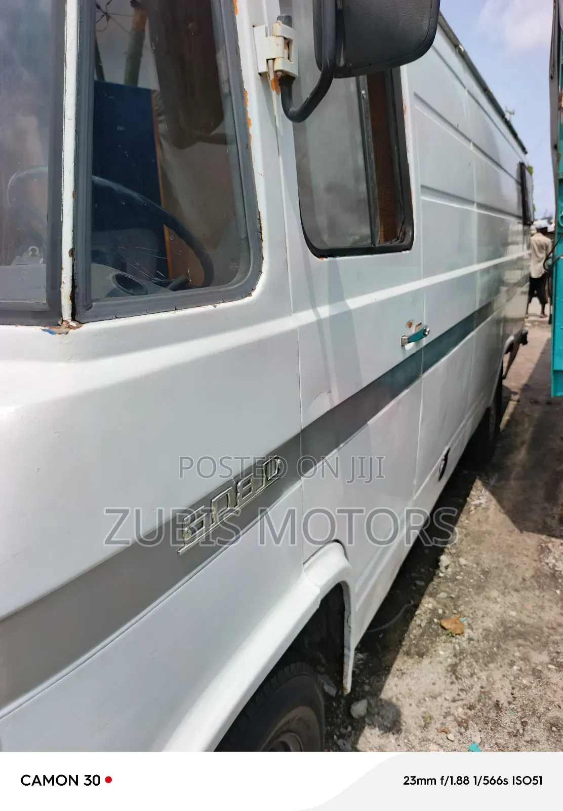 Mercedes-Benz T2 2000 White