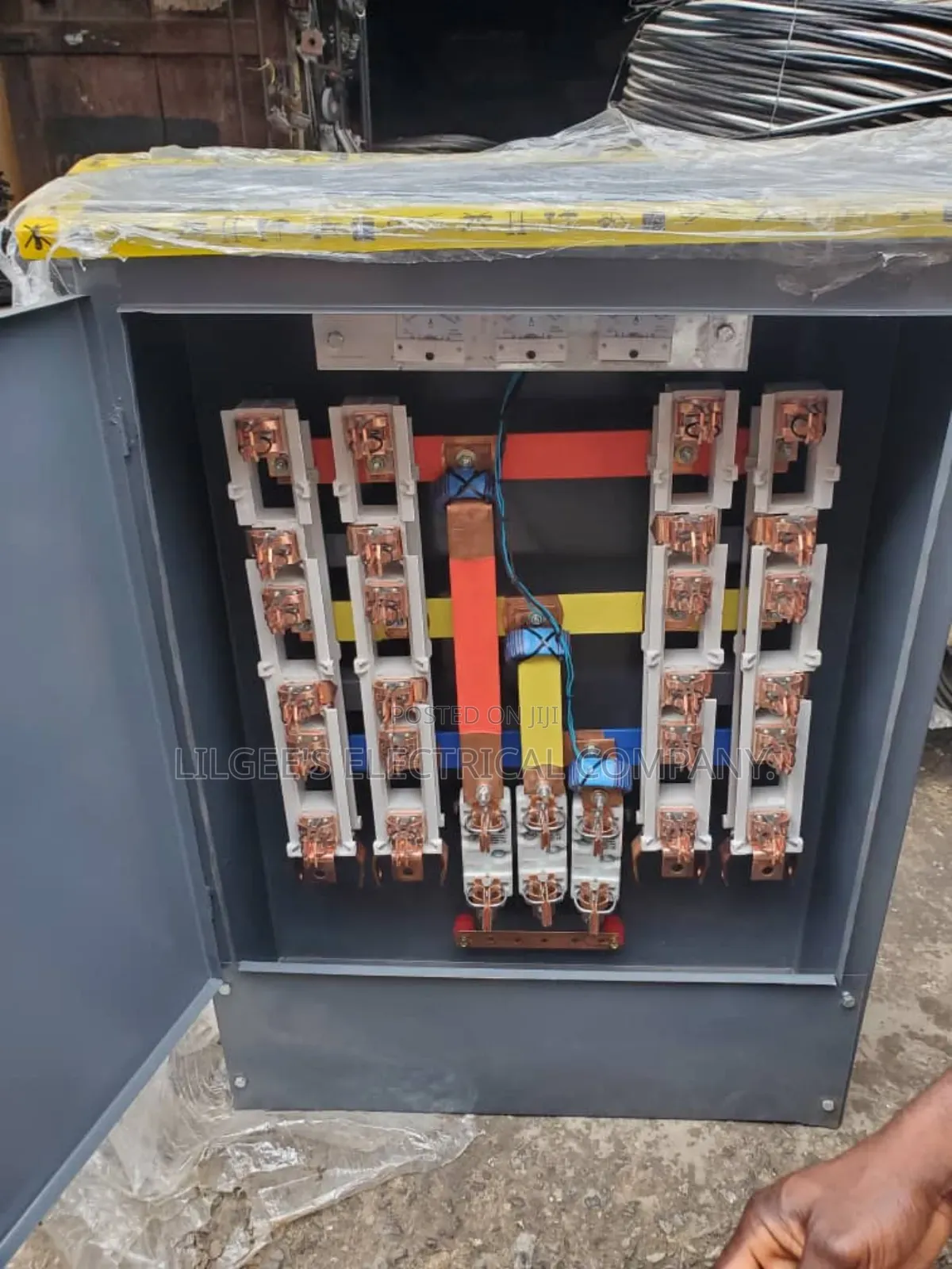 800 Amps Complete Feeder Pillar Unit With Box