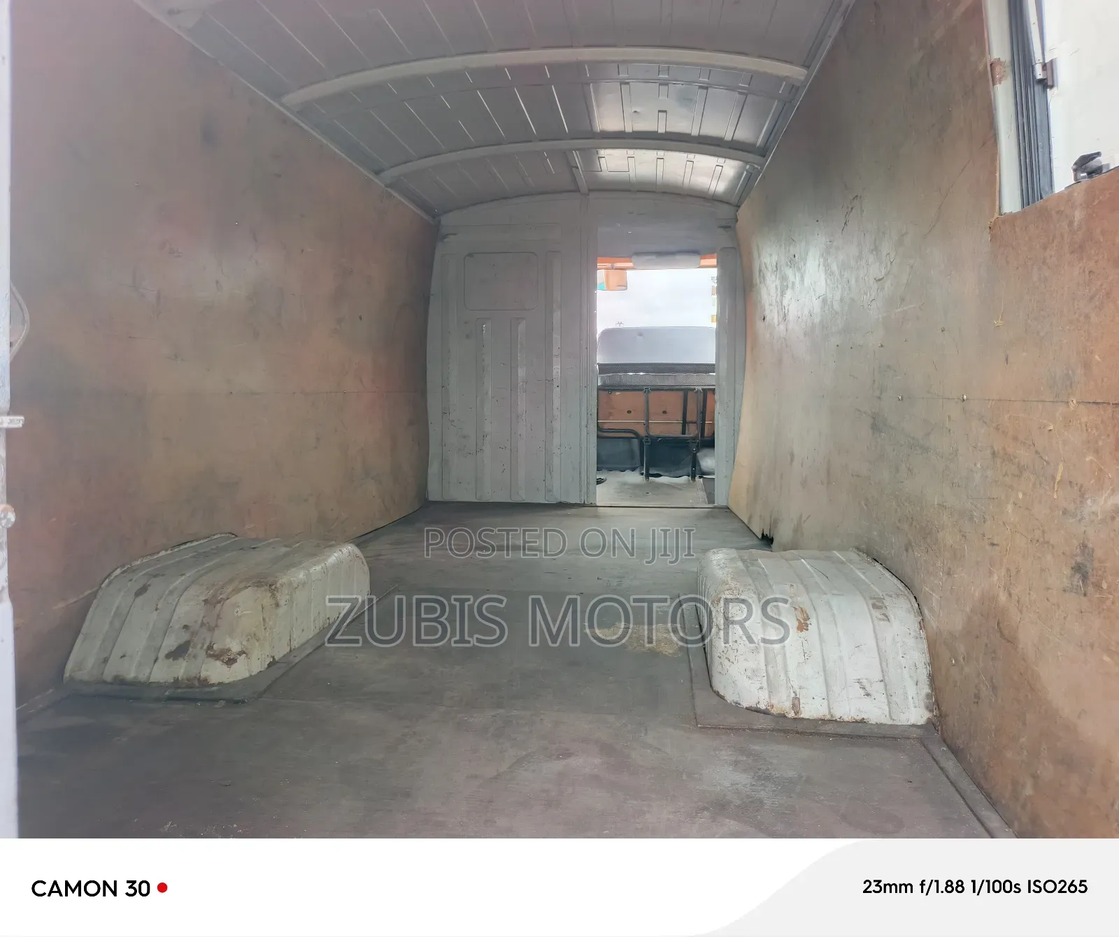 Mercedes-Benz T2 2000 White