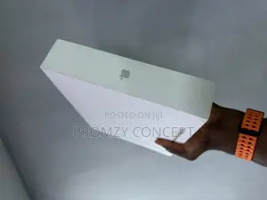 New Laptop Apple MacBook Air 2025 M4 13-inch 16GB Apple M4 SSD 256GB