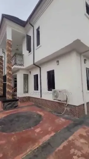 7bdrm Duplex in Benin City for sale