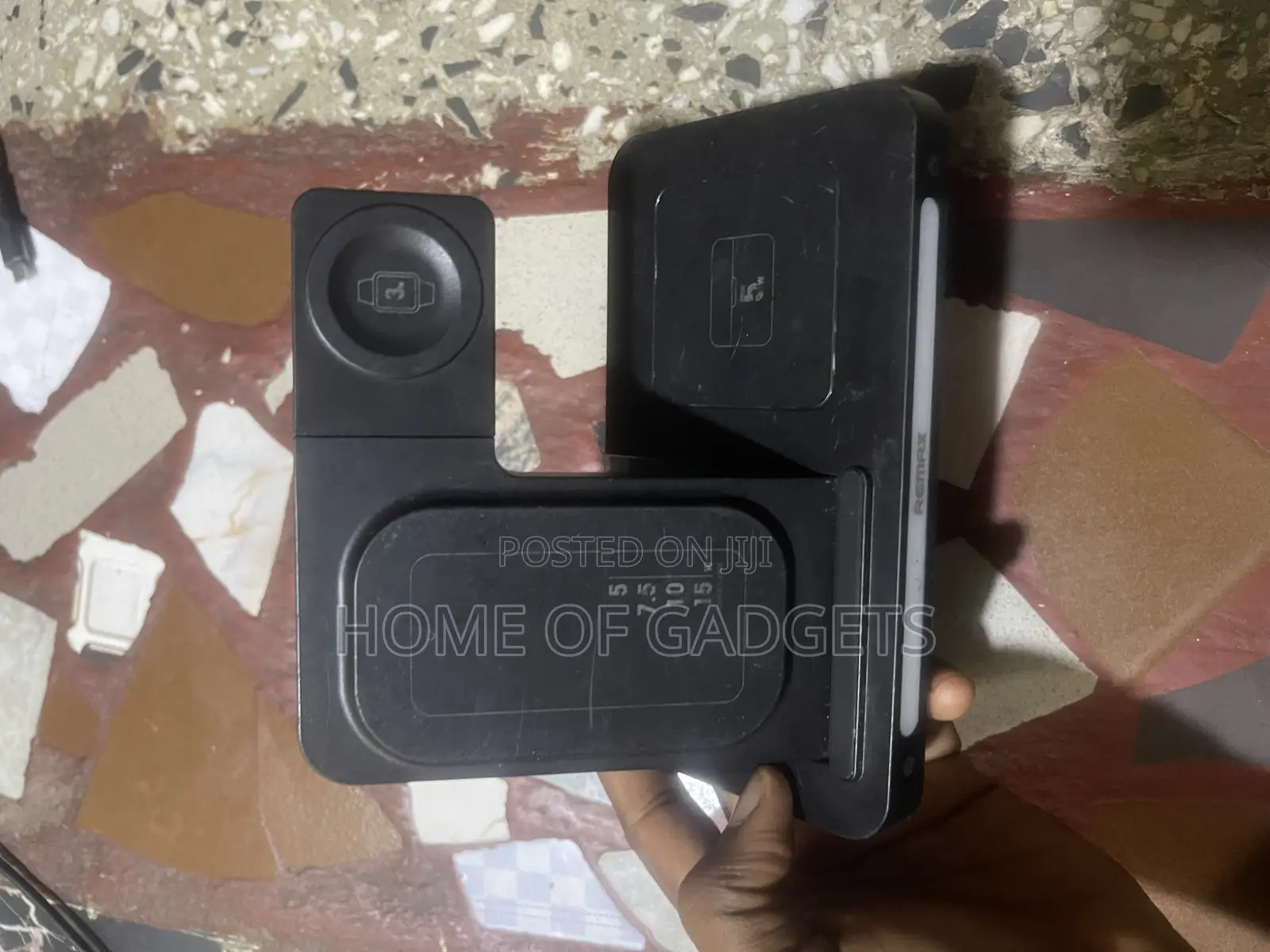 4 in 1 Fast Charging Wireless Charger