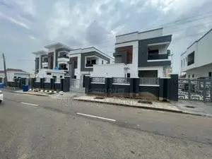 4bdrm Duplex in Akobo for sale