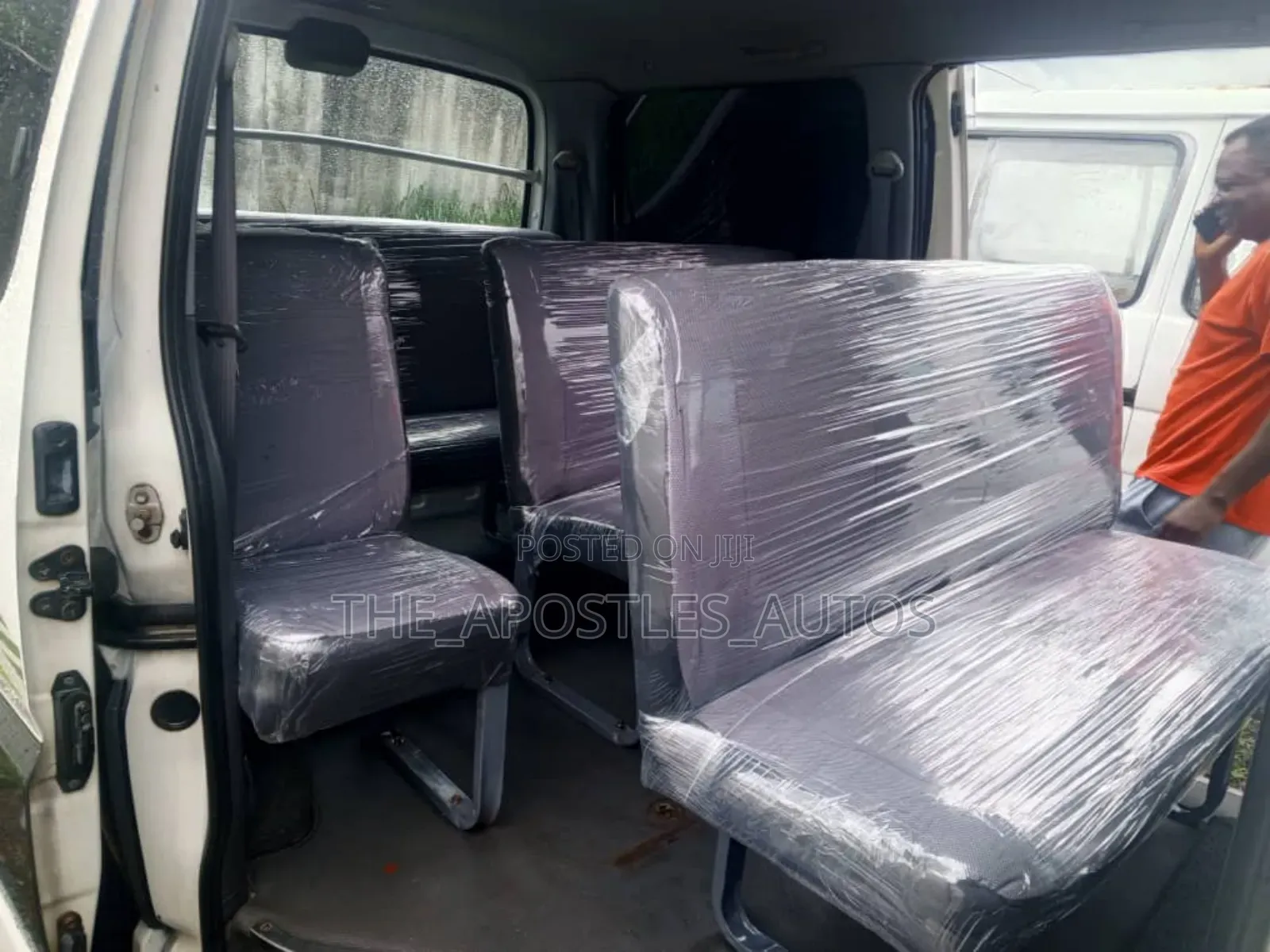 Toyota HiAce 2005 White
