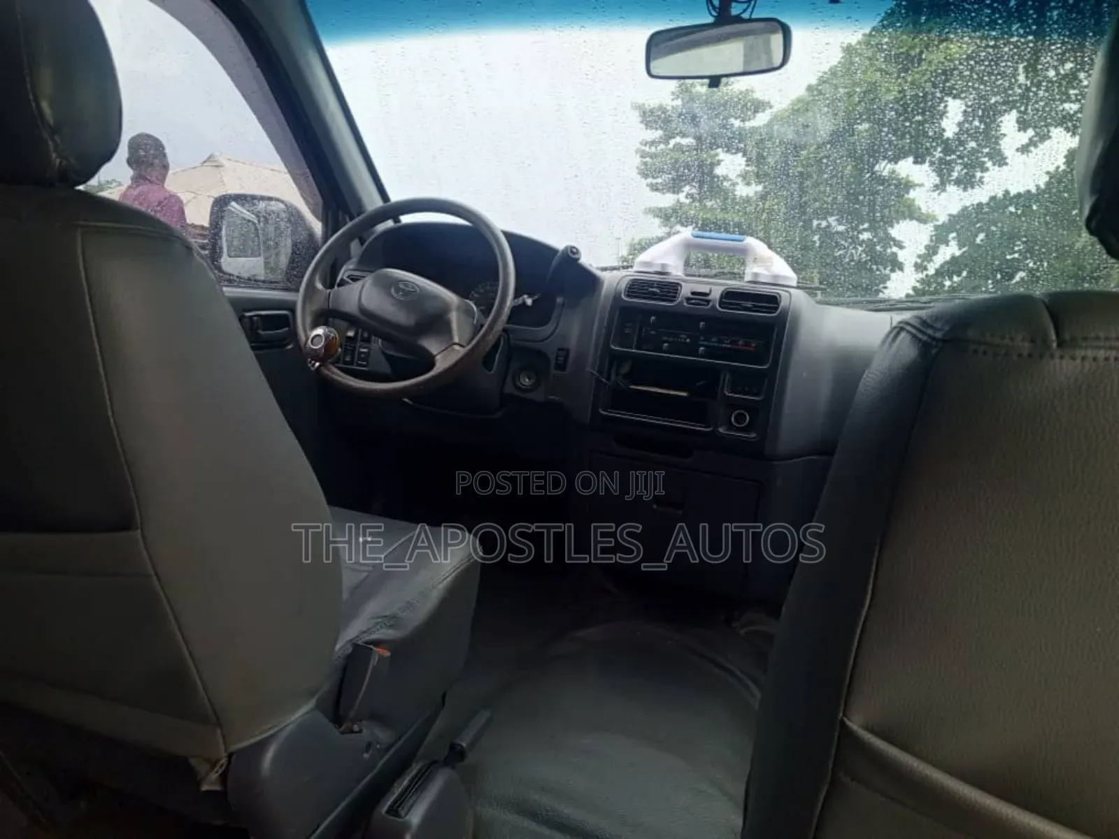Toyota HiAce 2005 White