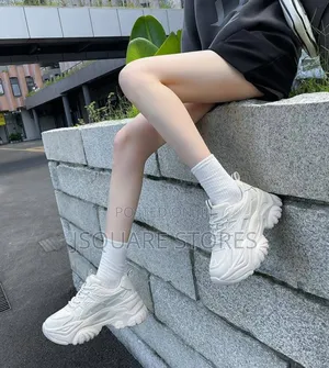 Ladies Fashionable Sneakers