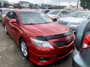 Toyota Camry XLE 4dr Sedan (2.5L 4cyl 6AM) 2010 Red