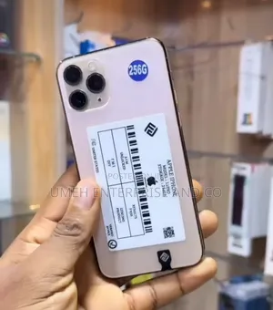 Photo - Apple iPhone 11 Pro 256 GB Gold