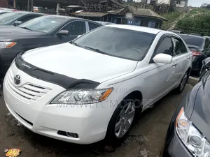 Toyota Camry LE 4dr Sedan (2.4L 4cyl 5A) 2009 White