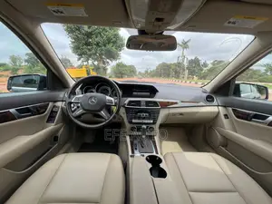 Mercedes-Benz C300 2014 Black