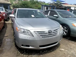 Toyota Camry XLE 4dr Sedan (2.4 4cyl 5A) 2008 Silver