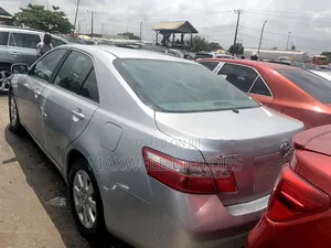 Toyota Camry XLE 4dr Sedan (2.4 4cyl 5A) 2008 Silver