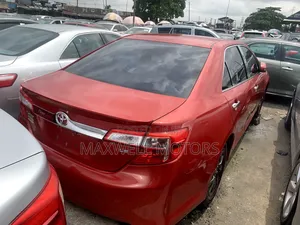 Toyota Camry LE 4dr Sedan (2.5L 4cyl 6A) 2013 Red