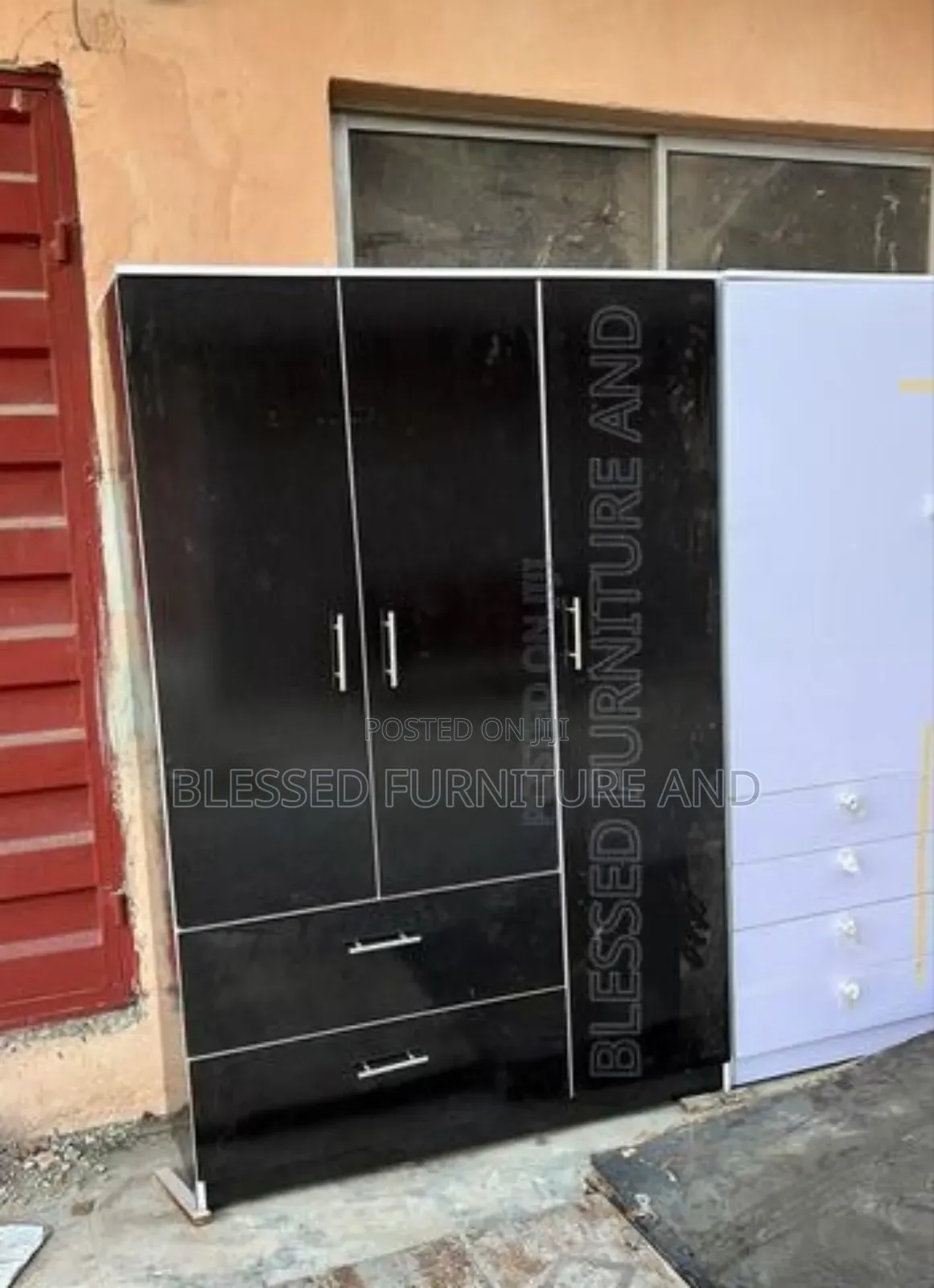 4by6 Wardrobe Black Color With Two Drawer’S and Two Doors