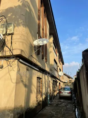 Photo - 3bdrm Block of Flats in Berger for sale