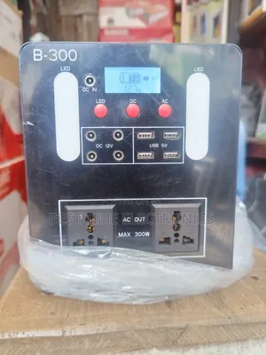 300w Portable Solar Generator With 100watts Panel